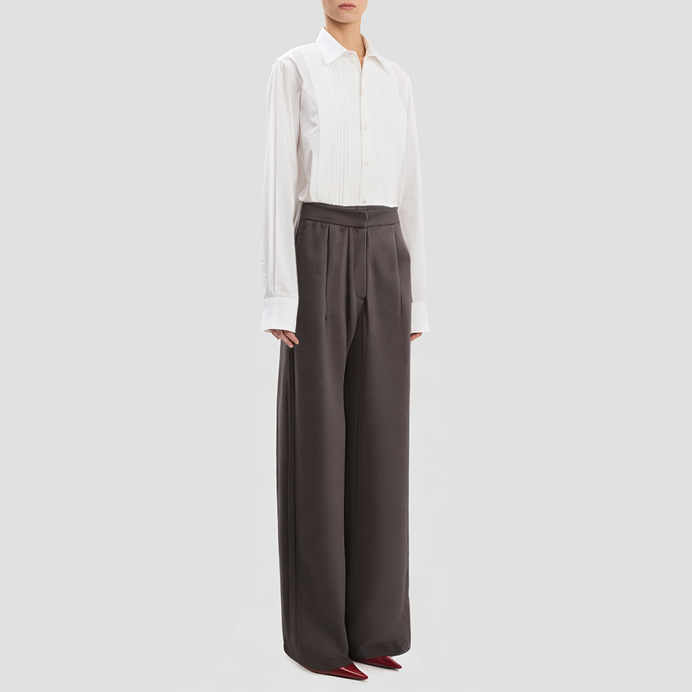 Straight-leg casual trousers with a back zipper