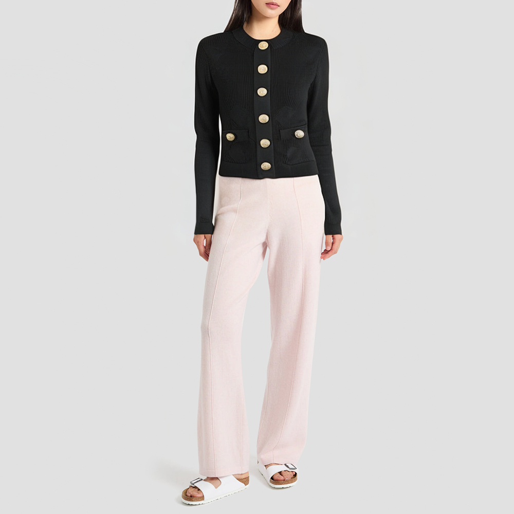 Elegant round-neck knitted cardigan