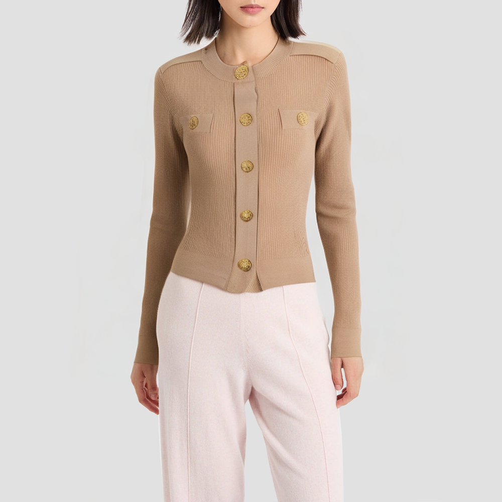 Elegant single-breasted knitted cardigan