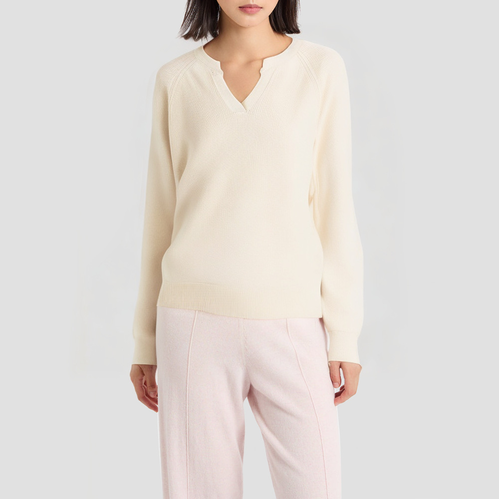 Cashmere V-neck slim-fit knitted sweater