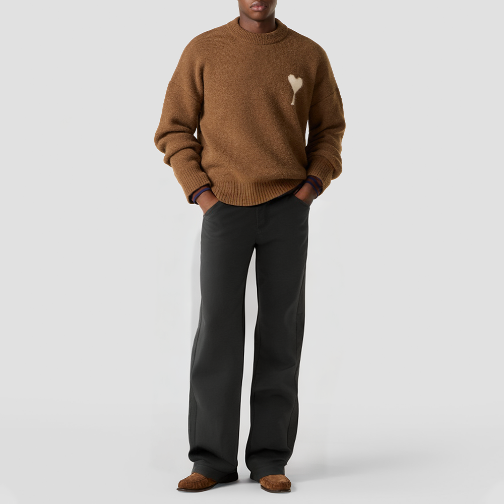 High-quality loose-fitting flared jeans